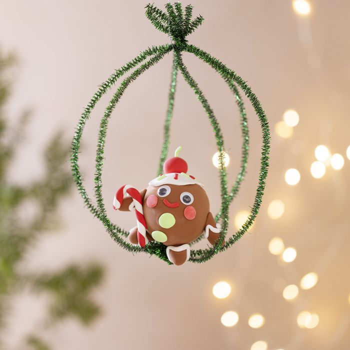 Christmas decoration with Silk Clay® gingerbread man