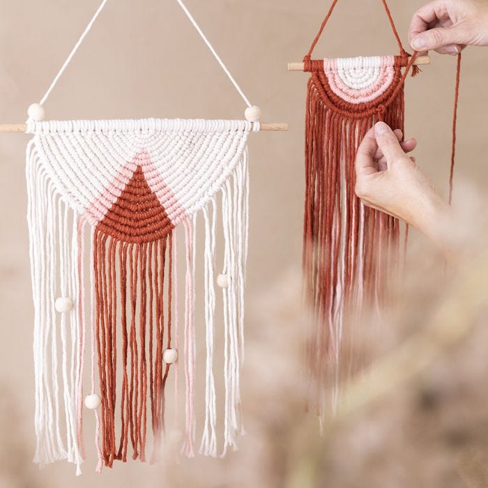 Macrame vægophæng i to størrelser