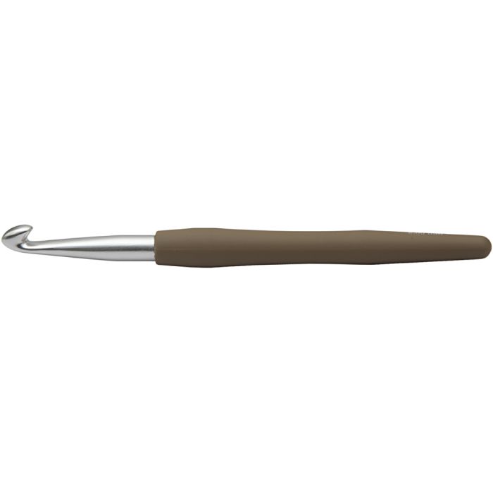 Crochet Hook, no. 8, L: 14,5 cm, size 8 mm, brown, 1 pc