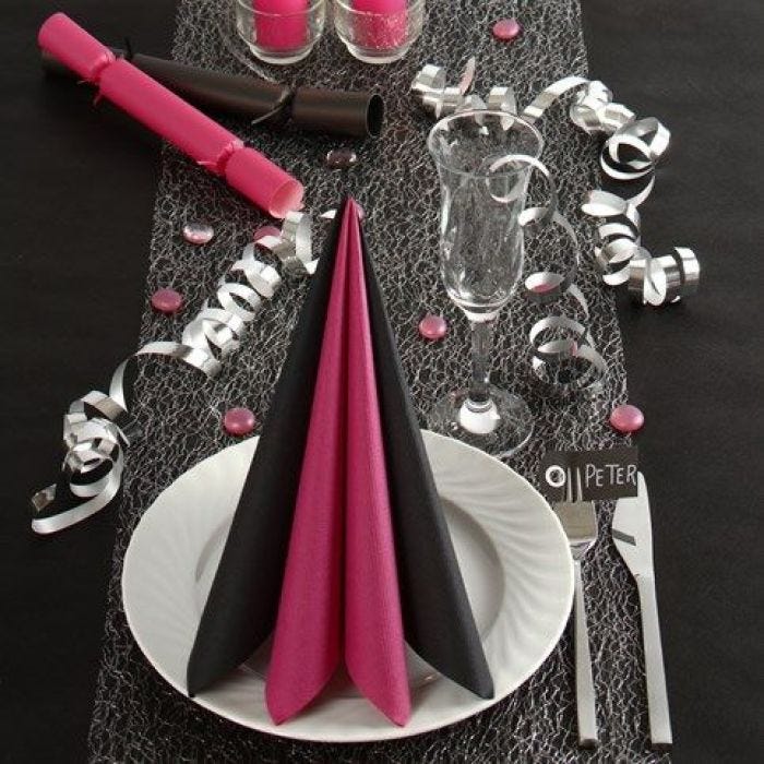 Black and pink Table Decorations