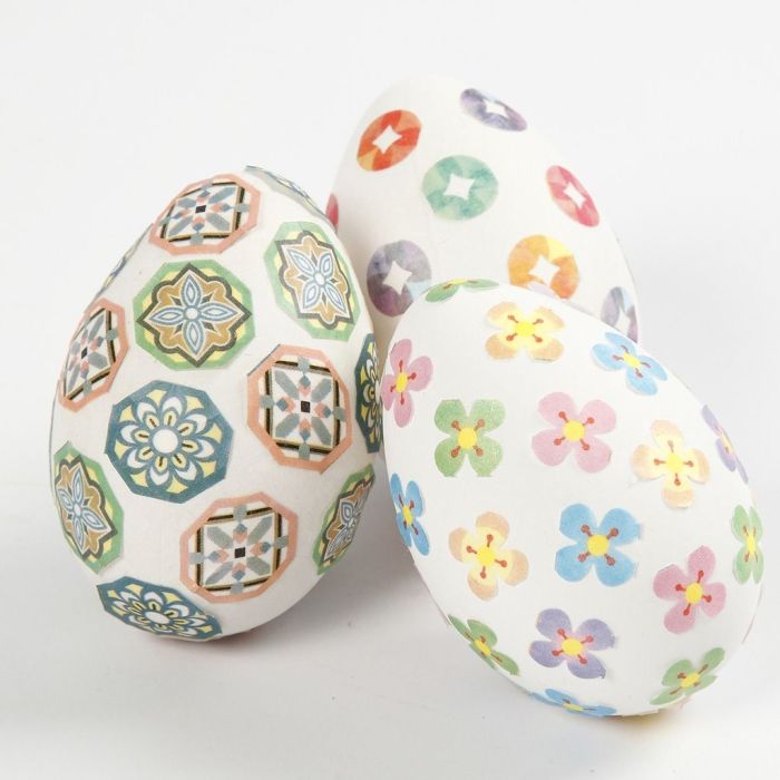 Eggs decorated with Masking Tape