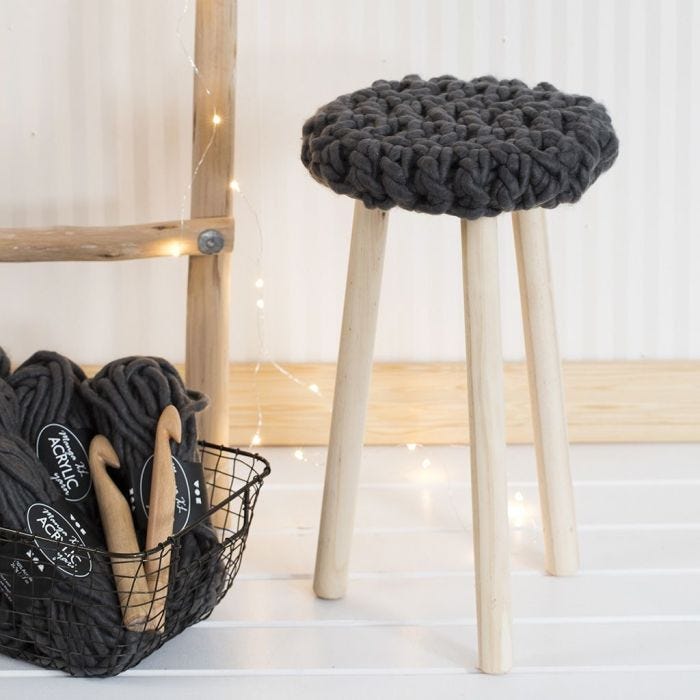 A Stool with a crocheted Seat from XL Manga Yarn