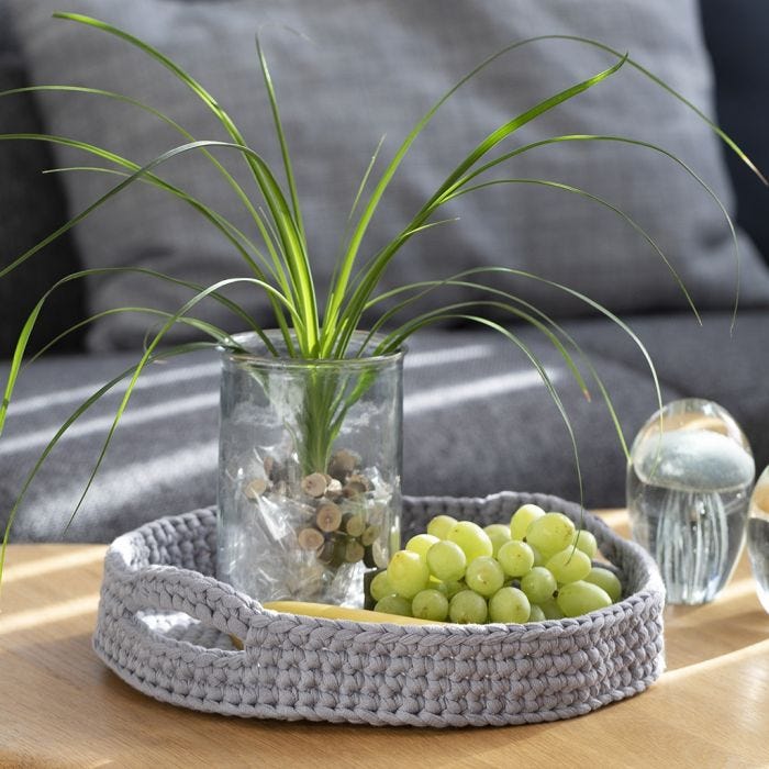 A Tray crocheted from Cotton Tube Yarn