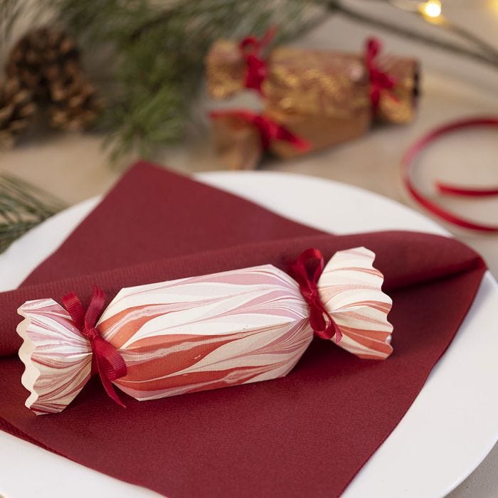 Paper cracker for decoration