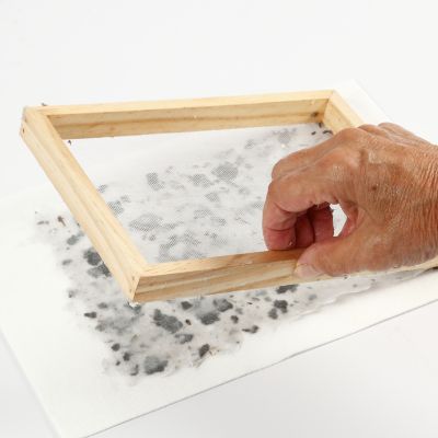 How to make handmade paper with essential oil