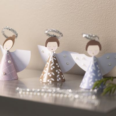 Graphic paper angels
