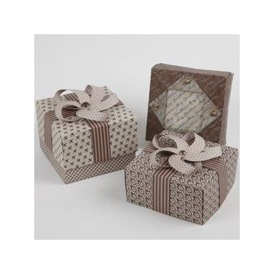 A Vivi Gade Folding Box