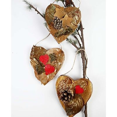 Natural Christmas Hearts