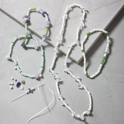 Necklace and bracelet with amethyst