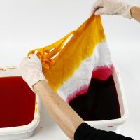 How to dip'n dye using the tie-dye technique